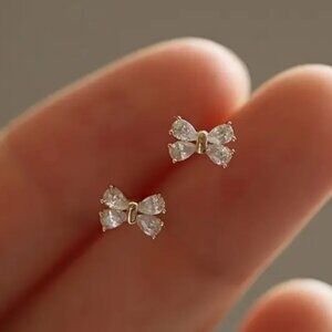 New! Rhinestone Bowknot Stud Earrings